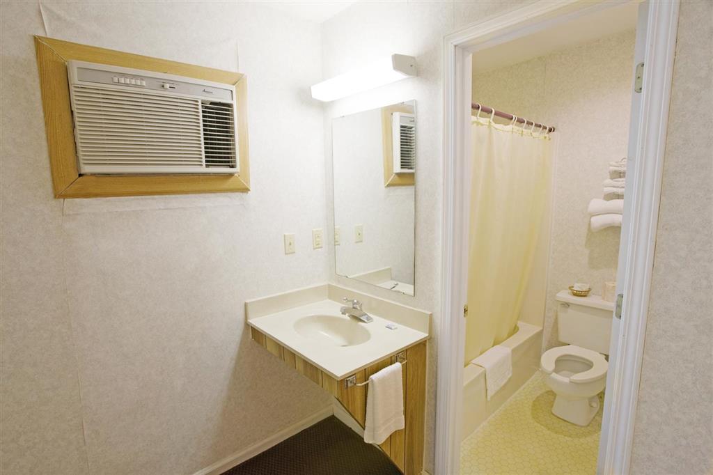 Americas Best Value Inn - Jonesville Room photo