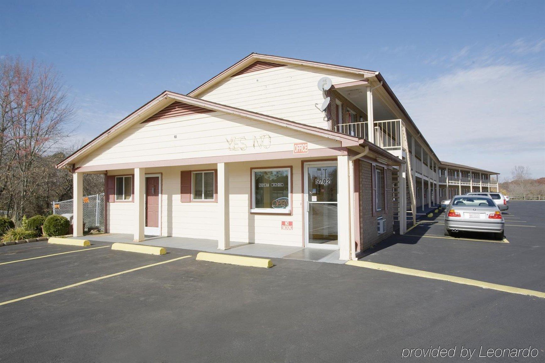 Americas Best Value Inn - Jonesville Exterior photo