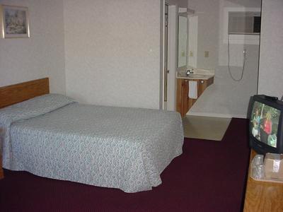 Americas Best Value Inn - Jonesville Room photo