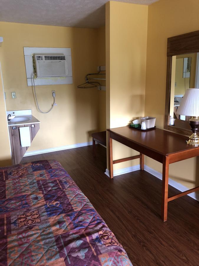 Americas Best Value Inn - Jonesville Exterior photo