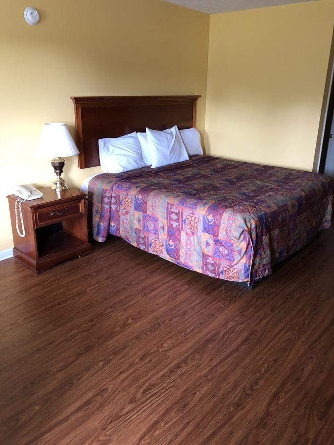 Americas Best Value Inn - Jonesville Exterior photo
